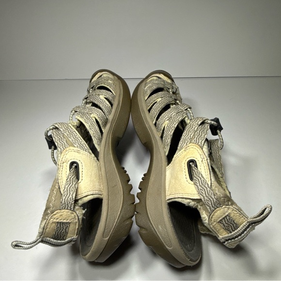 KEEN Whisper 8.5 Women’s Closed Toe Waterproof Sport Sandal Tan Brown 1018226 - Picture 3 of 9
